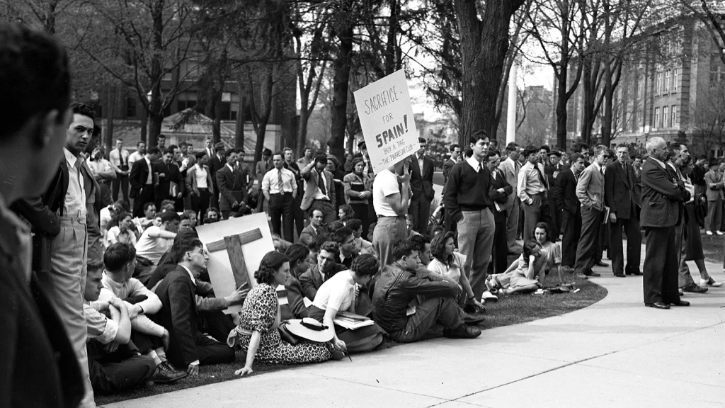 U-M Students attend a rally in support of the Spanish Republic in the 1930s.