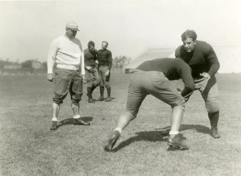 Harry Kipke (far left)