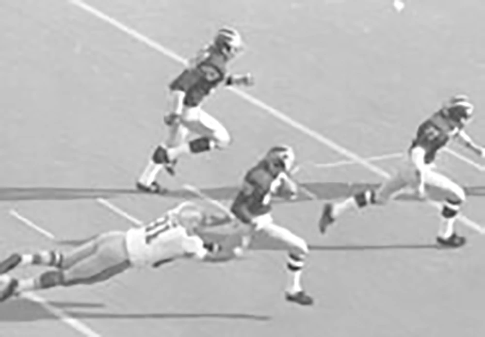Barry Pierson’s 60 yard punt return